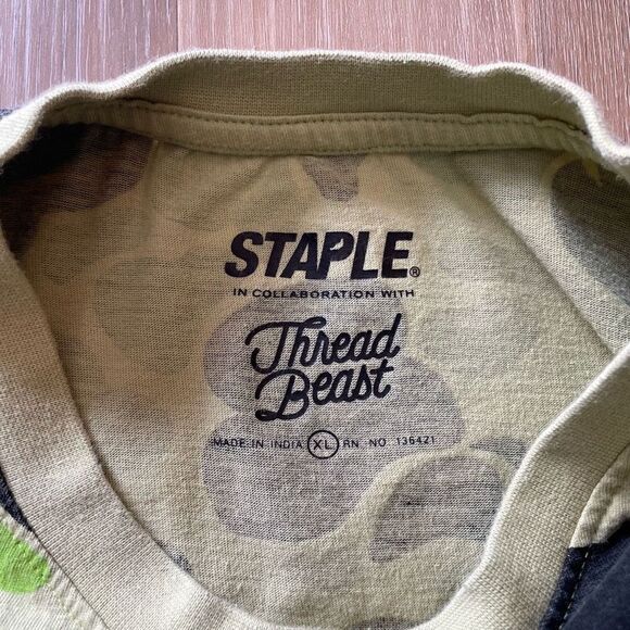 Staple Thread Beast Camo Pigeon Collab Men Pocket Tee Short Sleeve Size XL - Picture 3 of 5